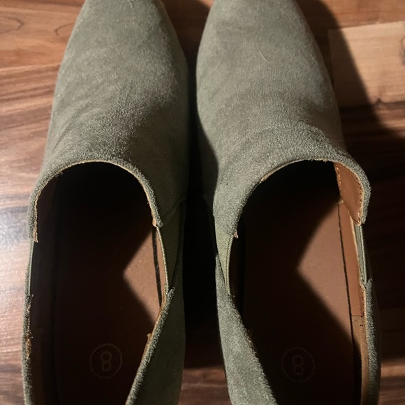 ✨Shoes✨ - Picture 2 of 3